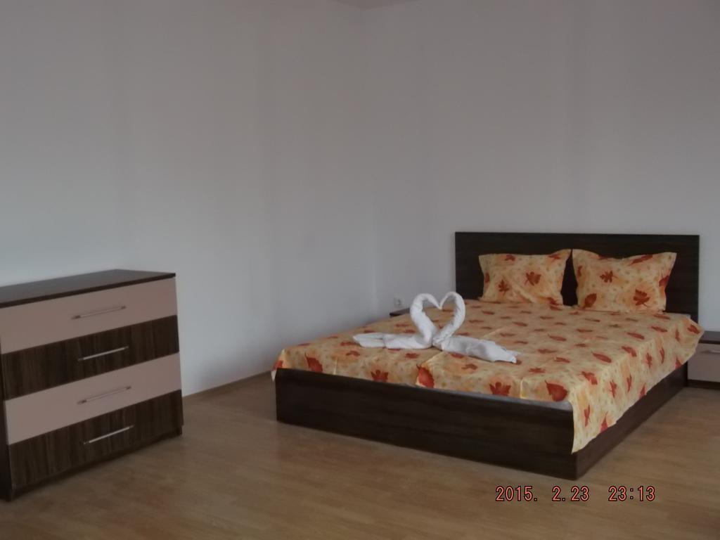 Dima Popova Apartments Tsarevo Habitación foto
